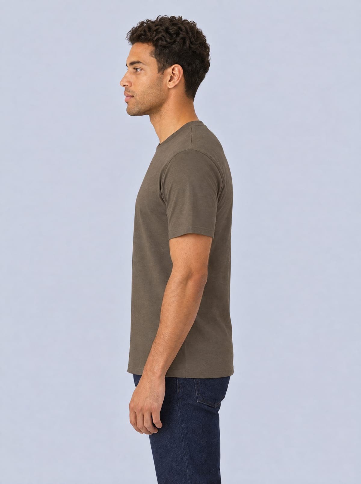 T-shirt Classica color mocha, vista di profilo