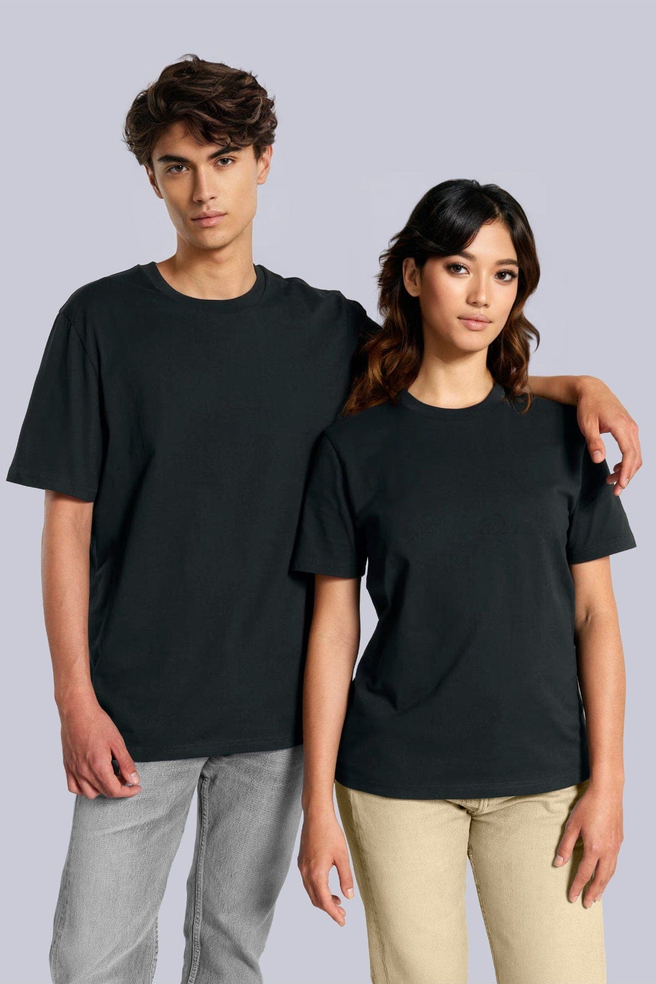 T-shirt Classica Nero, indossata, vista frontale